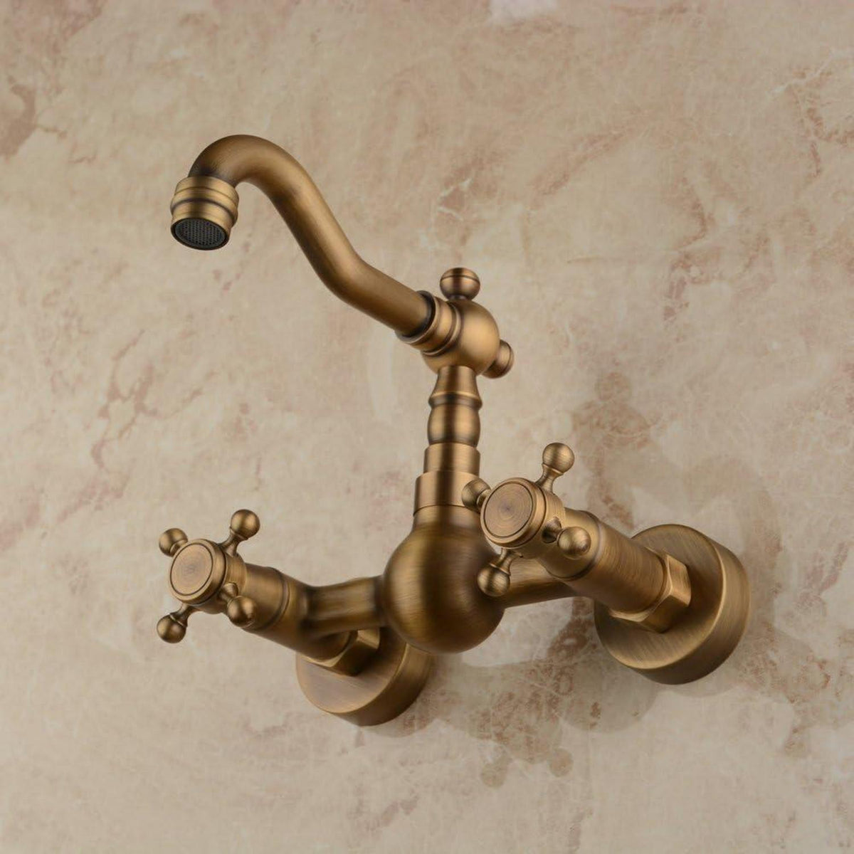Messing Wandarmatur Hochbogen drehbar antik Modell 3