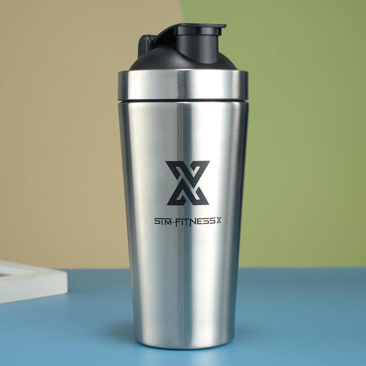 Edelstahl Shaker 700ml Sport Fitness Yoga Gym Mixer Bottle FitnessX