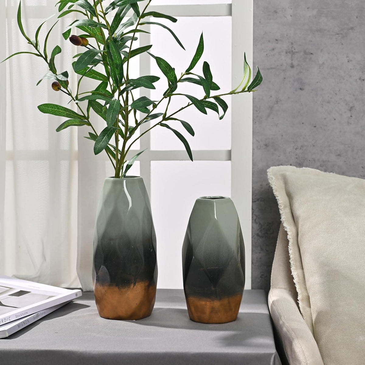 Moderne Grüne Keramikvase 23cm Höhe Ø10cm für Blumen