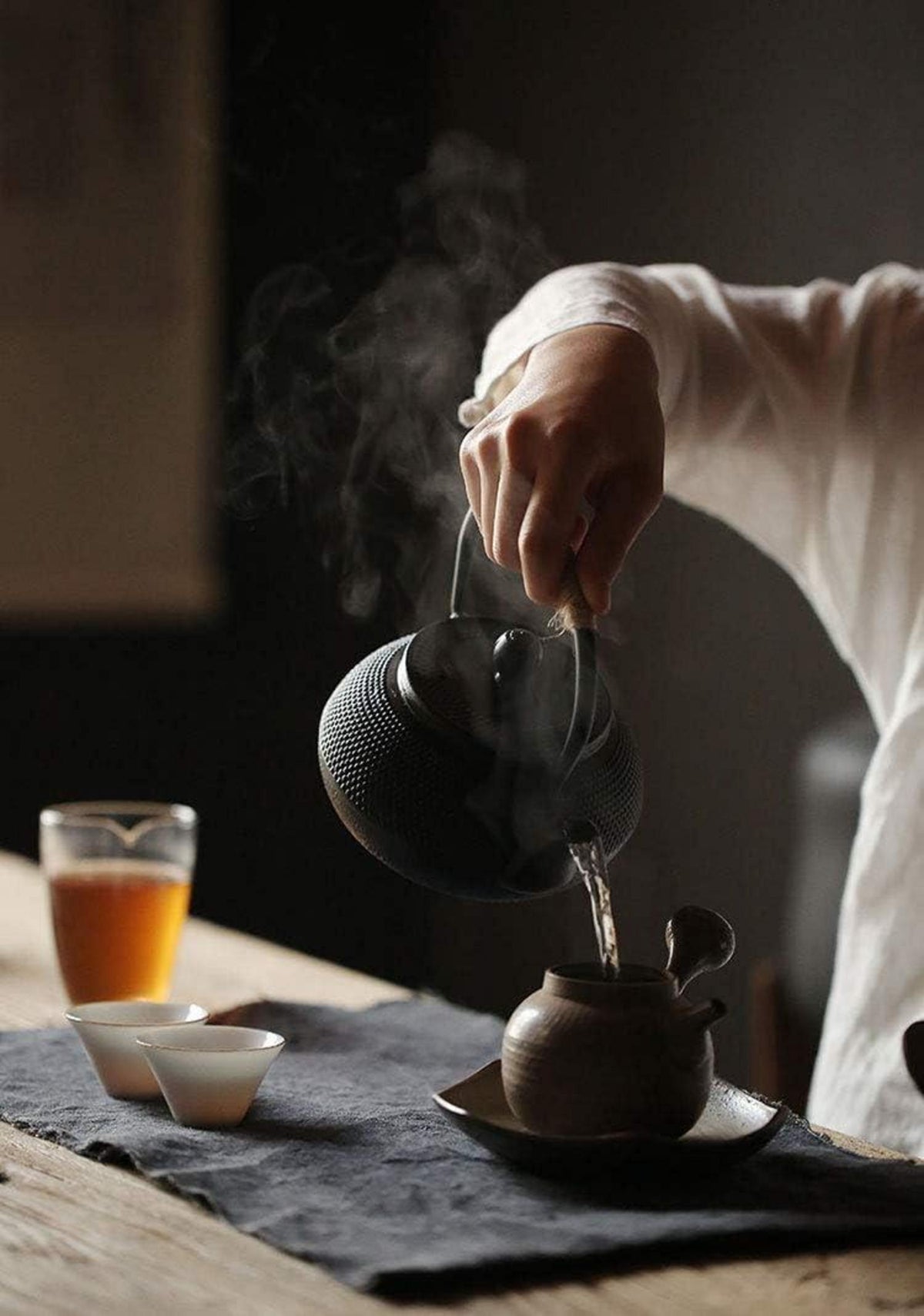 Japanische Teekanne Gusseisen mit Edelstahl Teesieb 800ml Schwarz