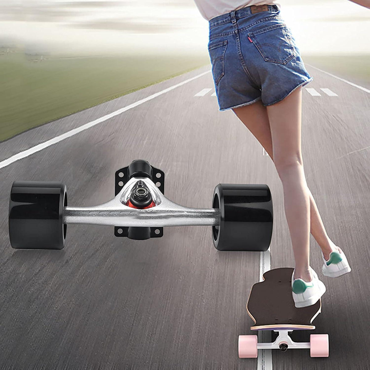 Skateboard Truck Set mit Rollen, Risern & Lagern – Silber/Schwarz