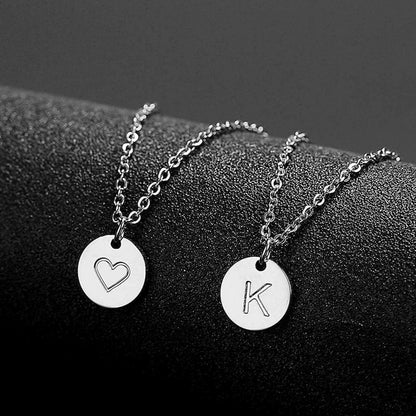Initialen Damen Kette Buchstaben Anhänger Gold Silber Rosegold mit Herzform - Geschenk für Mädchen