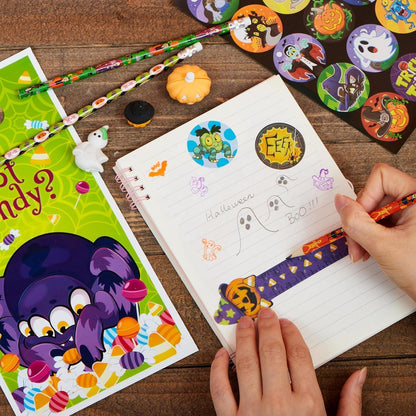 144-teiliges Halloween-Themen-Briefpapier Geschenkset für