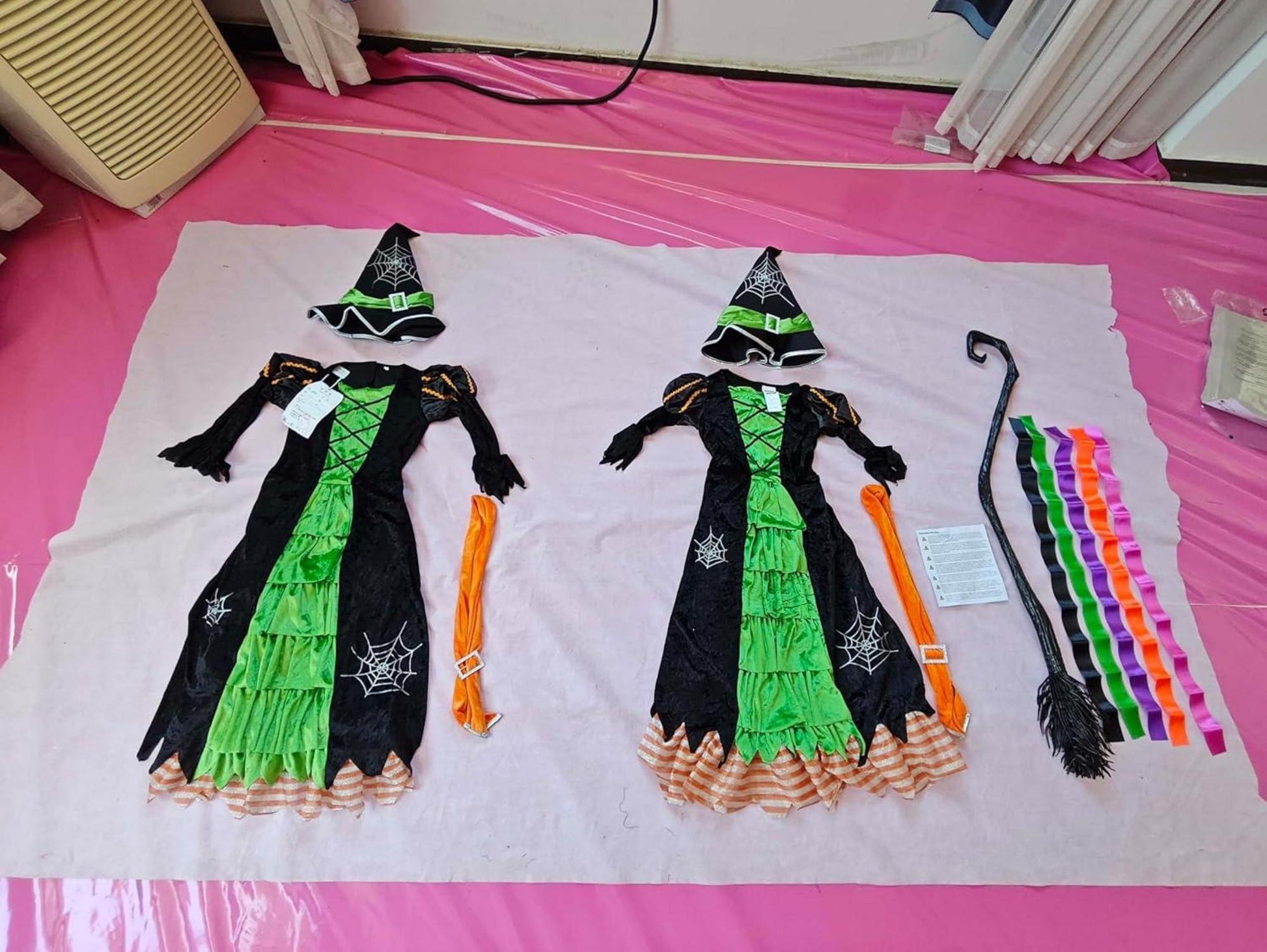 Spooktacular Creations Hexe Kostüm Mädchen Grün 3-teiliges Halloween Set Kleinkind bis
