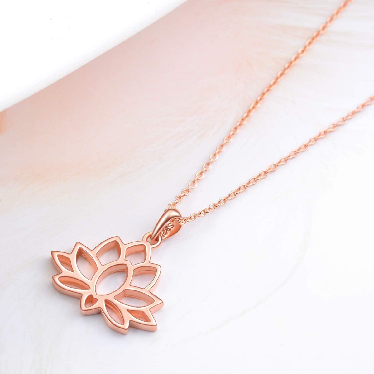 Yoga Lotus Flower Anhänger Halskette Sterling Silber Frauen Mädchen