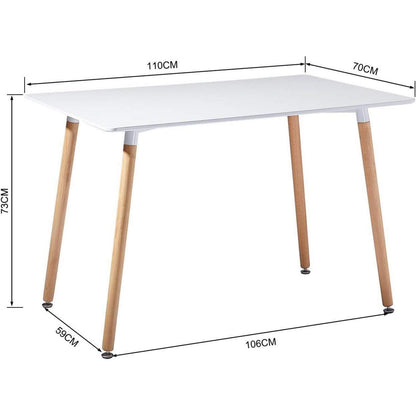 Modernes Esstisch-Set für 4-6 Personen mit Massivholzbeinen