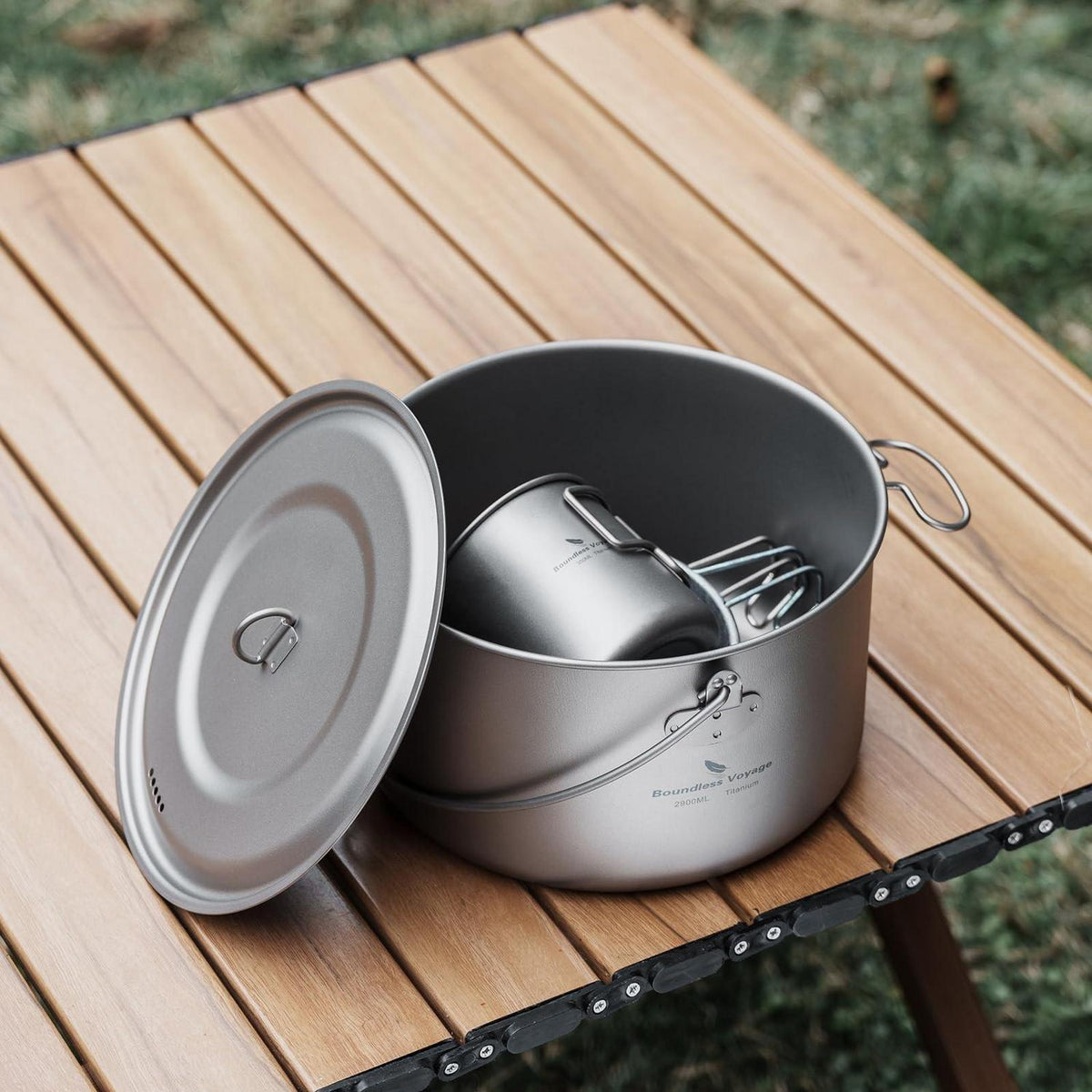 Camping Titan Topf 2.9L mit Bügelgriff & Deckel