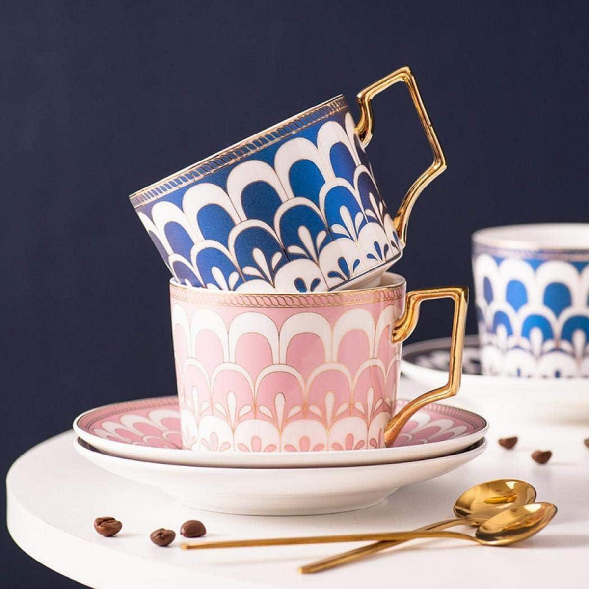 Europäisches Teetassen-Set mit Untertasse und Löffel (Rosa)