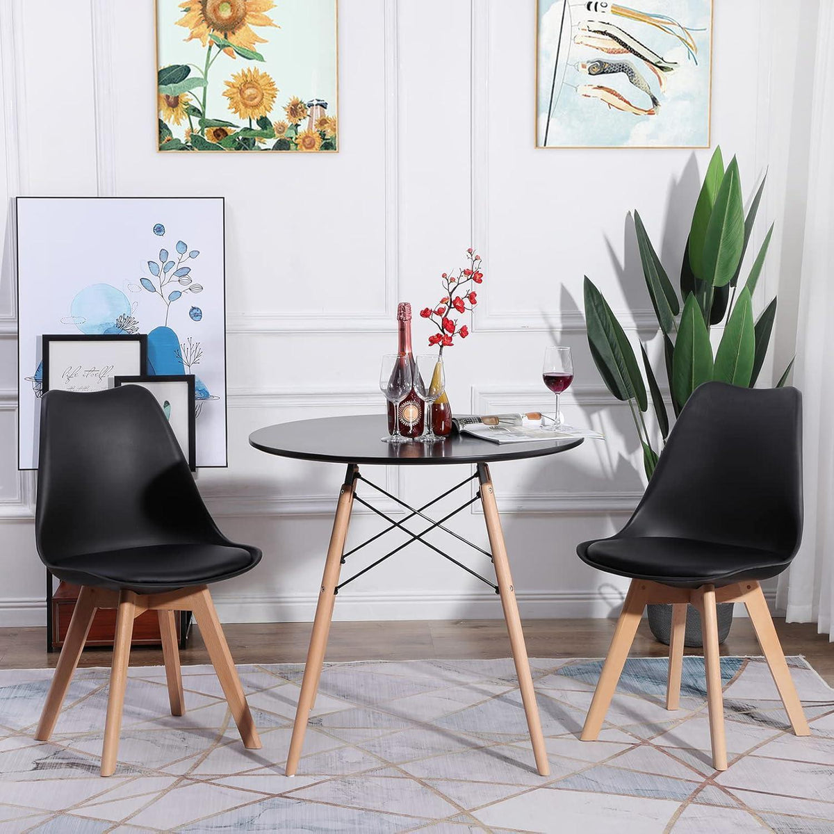 Rundes Esszimmer-Set Schwarz mit 4 skandinavischen Stühlen