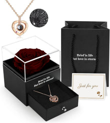Ewige Rose mit I Love You Anhänger Geschenkbox Weinrot
