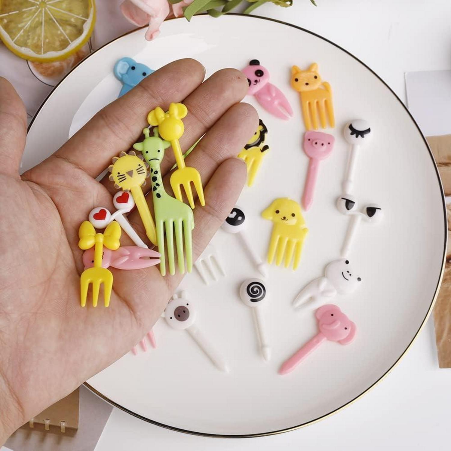 60 Stück Tier Obstgabeln Set aus Kunststoff 8 Größen Mini Gabeln Picks für Party & Geburtstagsfeier