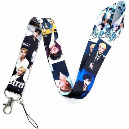 Stray Kids Fanartikel Set: Rucksack, Aufkleber, Lanyard & Tasche