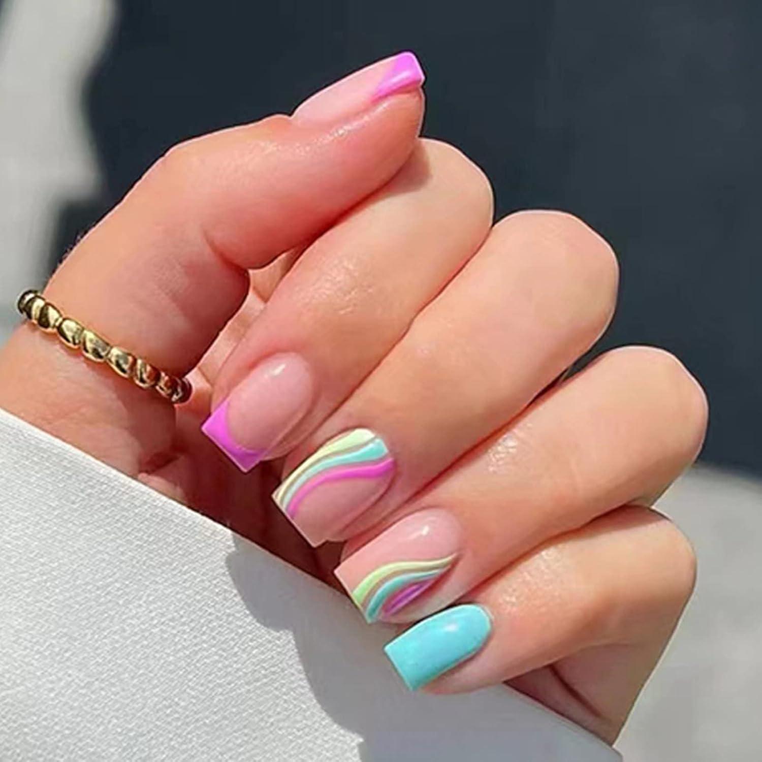 24 Stück Press on Nails Kunstnägel Swirl Viereckig Kurz Fingernägel