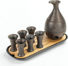 Japanisches Sake Karaffen Set mit 6 Bechern, Bambus Tablett