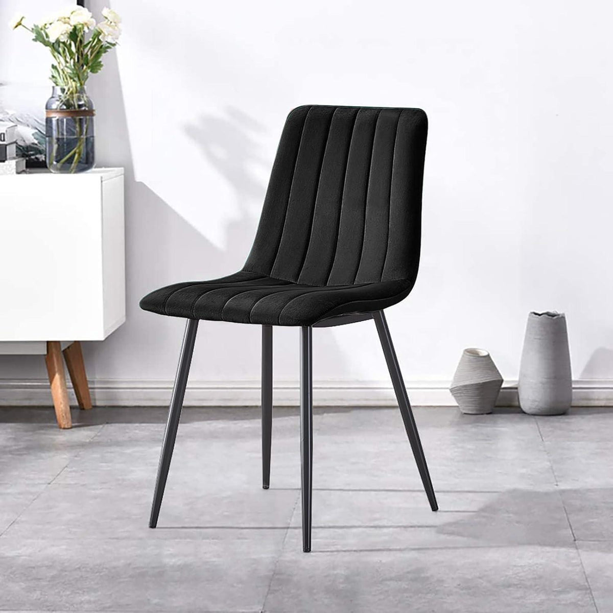 Esstisch Set 140x80cm mit 4 Samtstühlen – Modern & Robust