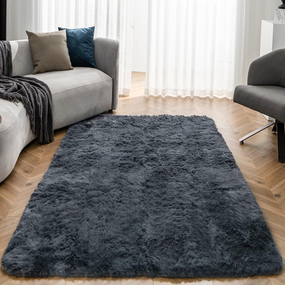 Flauschiger OMERAI Hochflor Teppich Grau 120x180cm waschbar