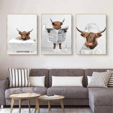 Trayosin 3-teiliges Premium Poster Set Hochland Kuh Bad Wandkunst