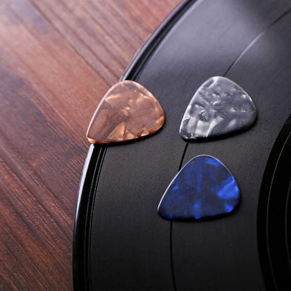 24x Zelluloid Plektren Plektrum Set für Gitarre Ukulele Bass