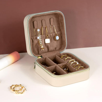 Kleine Schmuckkästchen PU Leder Tragbarer Reise Etui Beige
