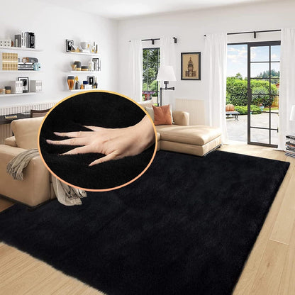 Flauschiger Kunstfell Teppich Schwarz 180x270 cm – Weicher Wohnteppich