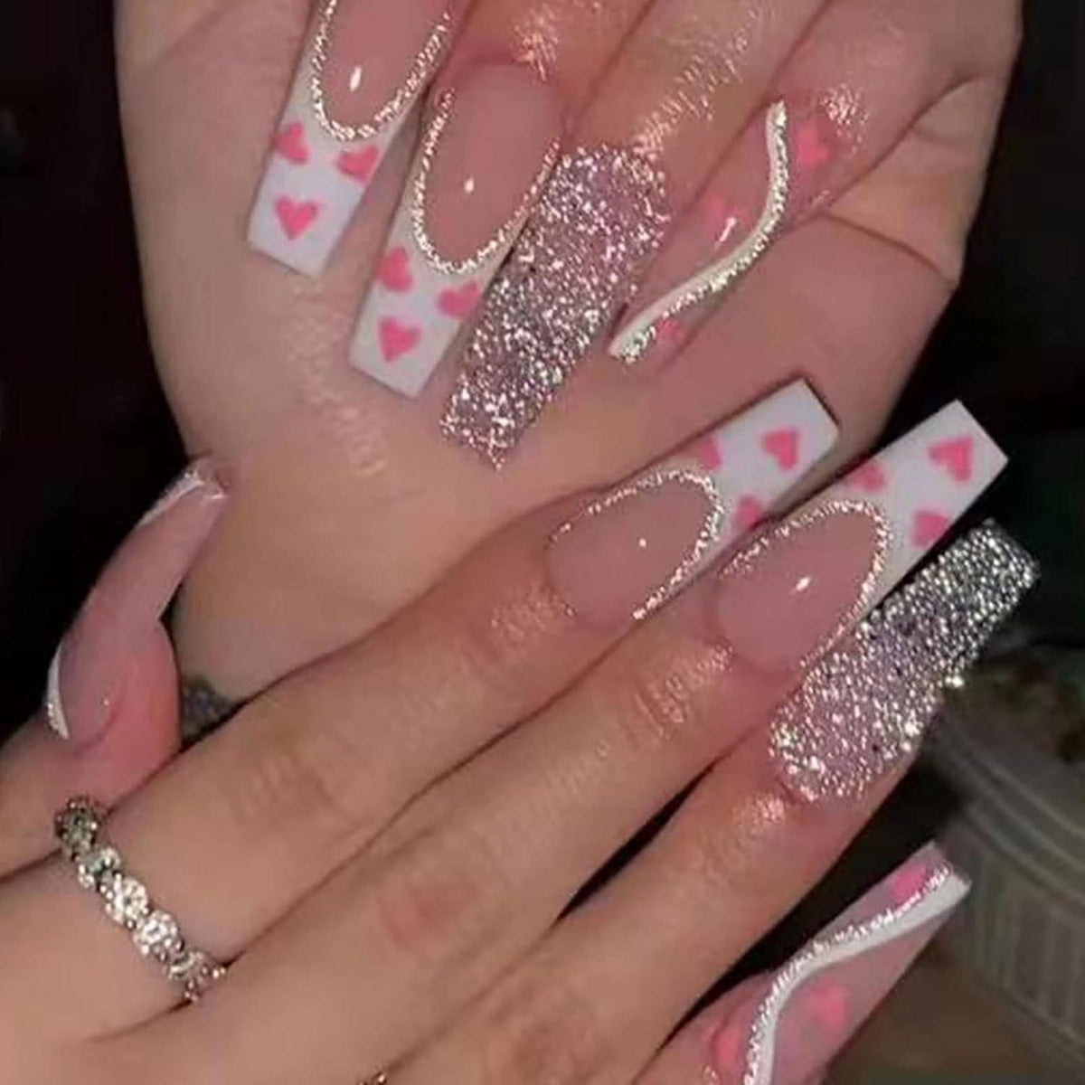 24 Stück Falsche Nägel Lange Press on Nails Glitter Rosa Herzen Glossy
