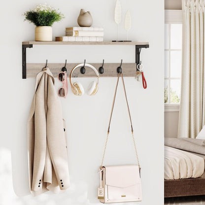Moderne Wandgarderobe mit 7 Haken und Regalboden