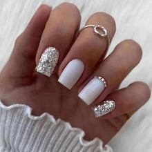24er Set Eckige Weiße Künstliche Nägel mit Glitzer - DIY Nageldesign