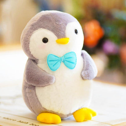 Kuscheltier Pinguin mit Fliege, 25 cm - Flauschiges Stofftier Geschenk für Mädchen
