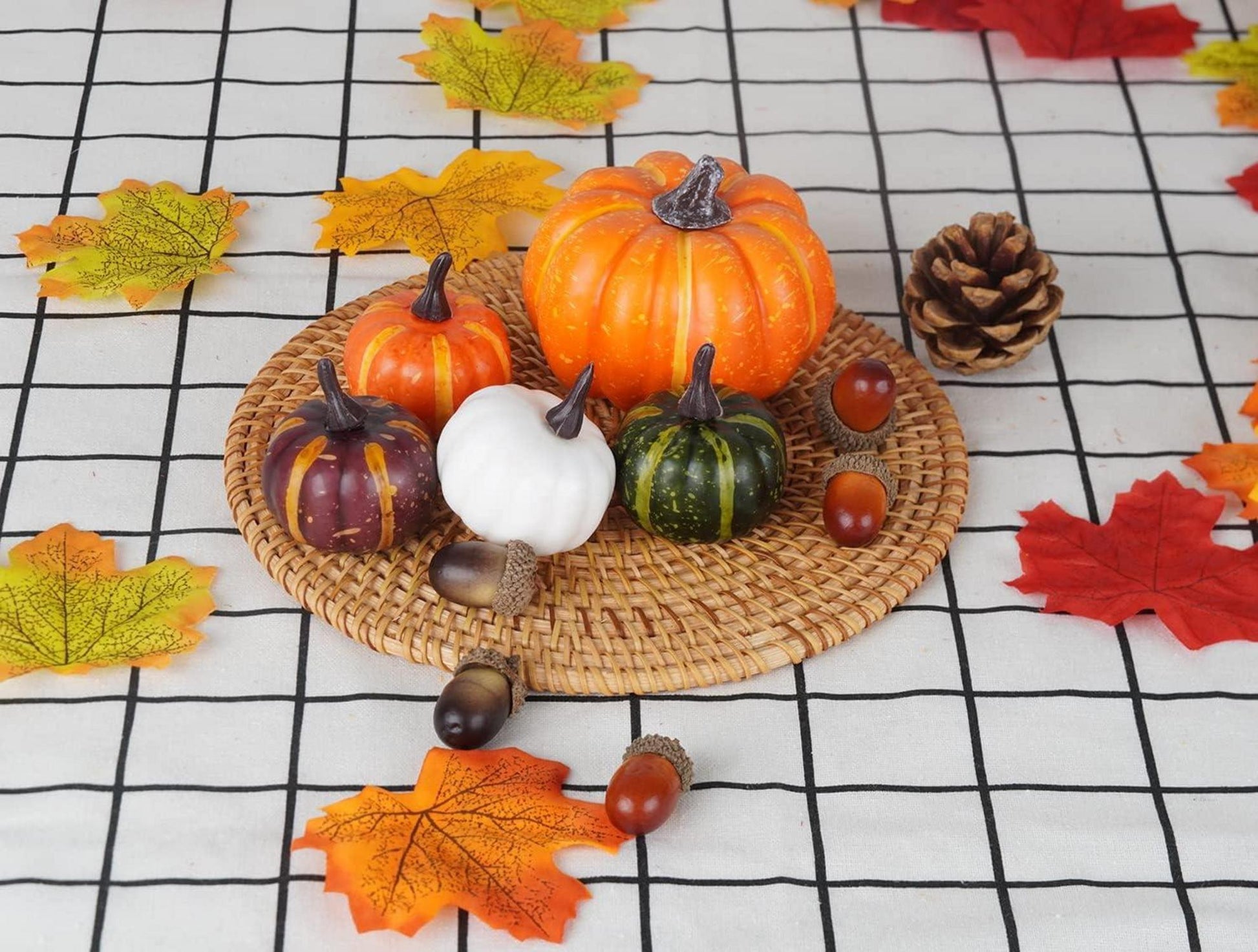 162 Stk. Herbst Kürbisse Ahornblätter Eicheln Kiefernzapfen Beeren Stämme Set