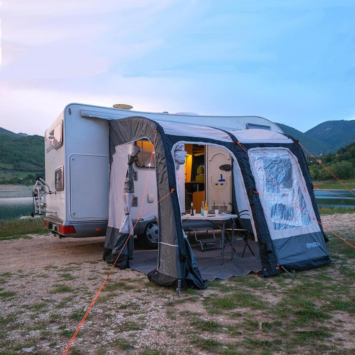 Aufblasbares Vorzelt für Wohnwagen und Wohnmobil (260