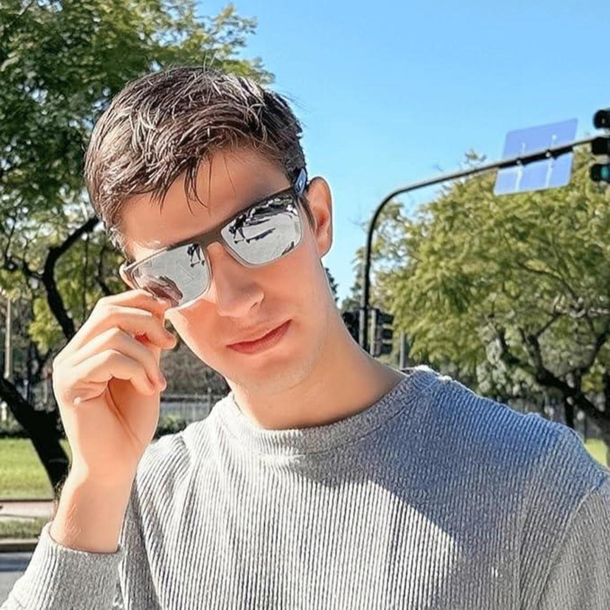 Polarisierte TR90 Sonnenbrille Herren UV400 Schutz Grauer Rahmen