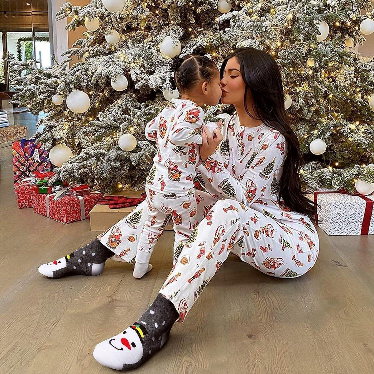 Souarts Weihnachtskalender Damen 12 Paar Socken 2024 Adventskalender