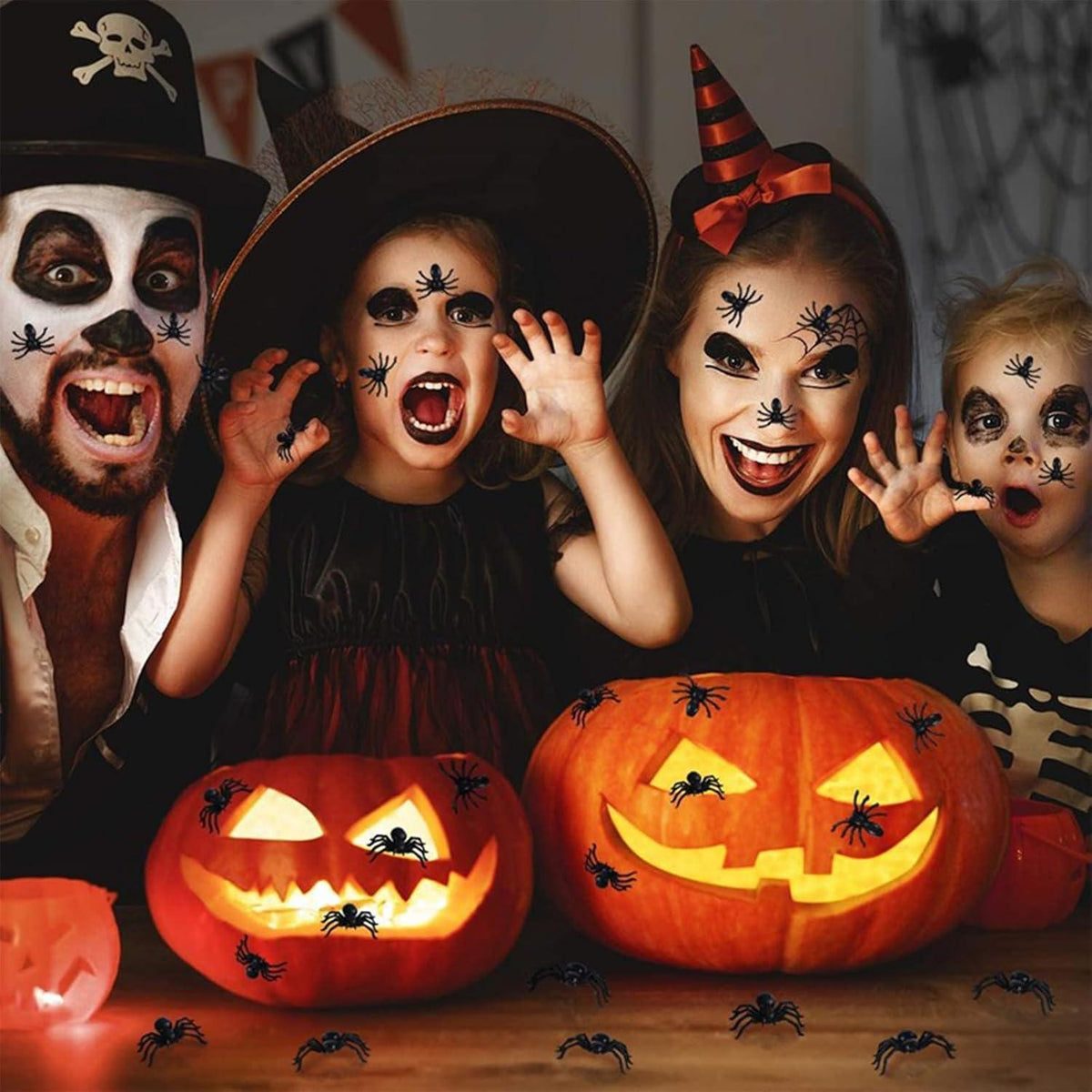 100x Halloween Spinnen Deko Realistisch Gruselige Streichspielzeug