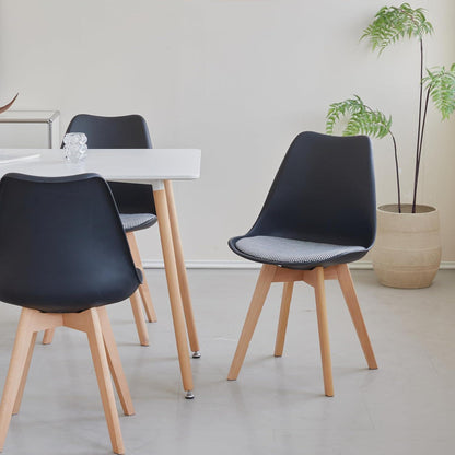 Skandinavische Esszimmerstühle 4er-Set Schwarz mit Sitzkissen