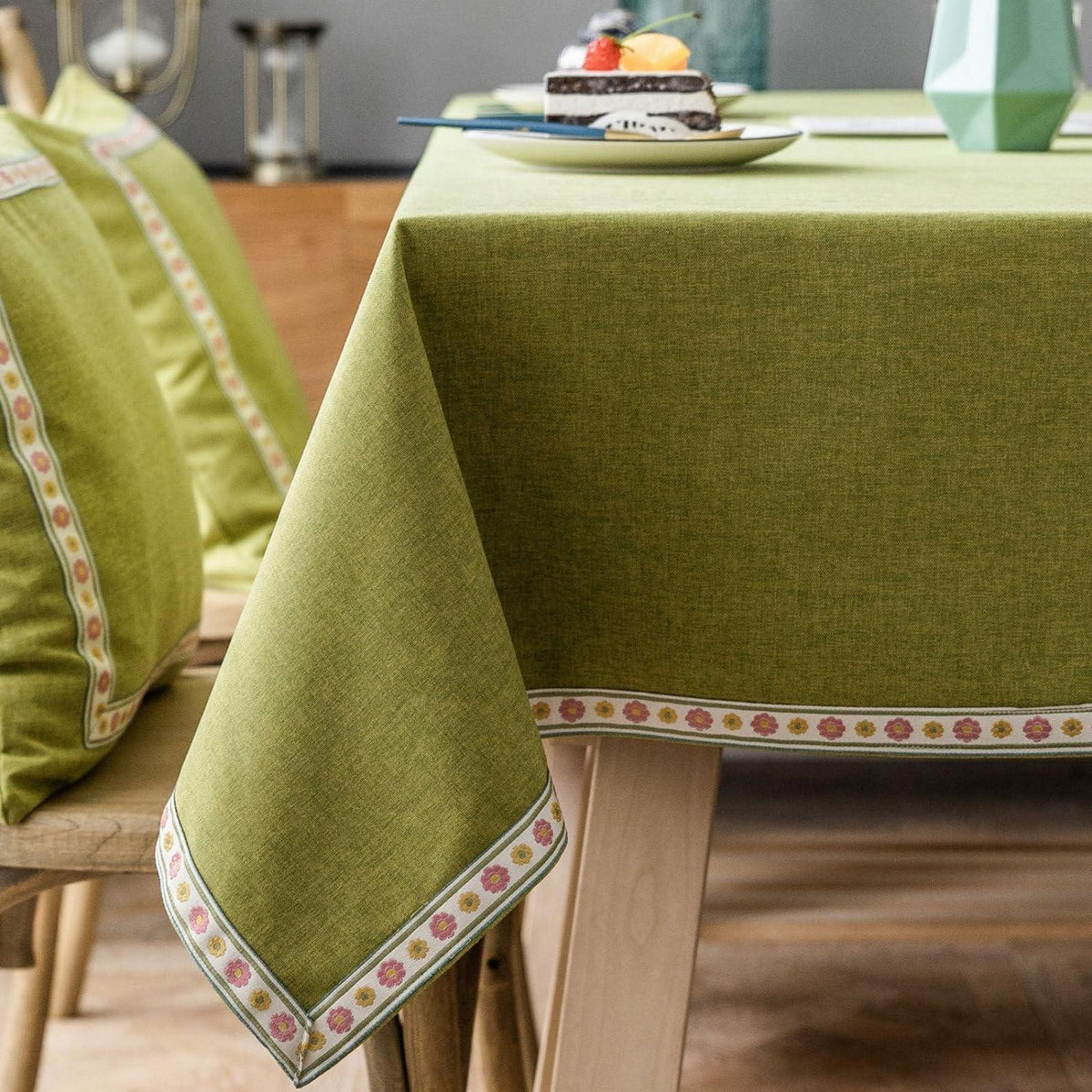Rechteckige Tischdecke 130x240cm – Wasserabweisend & Abwaschbar