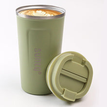 Isolierter Kaffeebecher aus Edelstahl mit auslaufsicherem Deckel