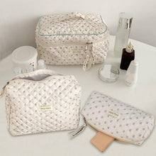 3-teiliges Reise Kosmetiktaschen-Set mit Blumenmuster für