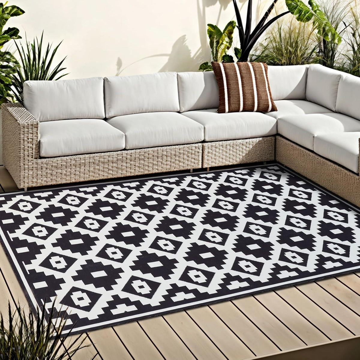Großer Wetterfester Schwarz-Weiß Teppich 180x270cm In-& Outdoor Modern Rutschfest & Waschbar