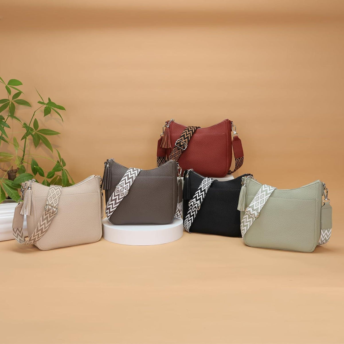 Damen Umhängetasche Mittelgroß Schwarz Crossbody Bag Vegan
