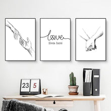 Premium Poster Set "Hand in Hand" - Moderne Wandkunst 30x40cm