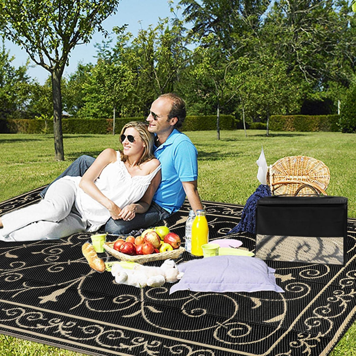 Famibay Outdoor Teppich 150x245 cm Schwarz Wetterfest Balkon Camping
