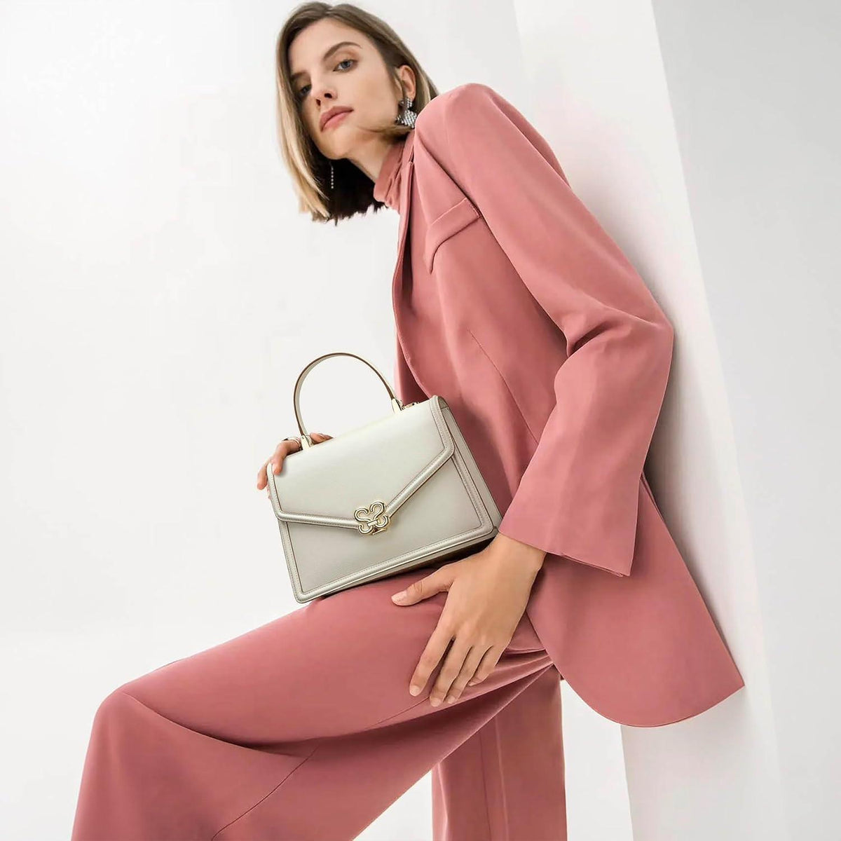 Umhängetasche Damen Leder Beige mit abnehmbarem Gurt