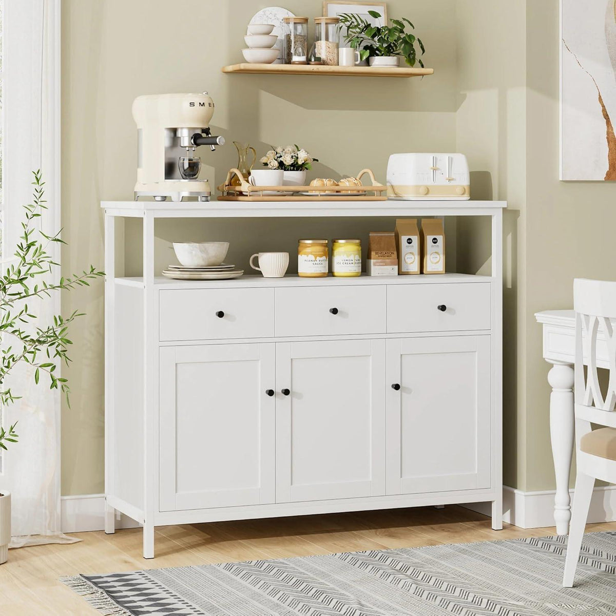 Weißes Sideboard mit 3 Schubladen & 3 Türen – Küchenkommode
