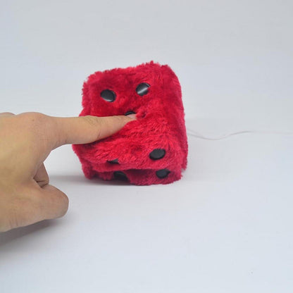 Plüschwürfel Autoanhänger – Flauschiges Rückspiegel Ornament Weiß