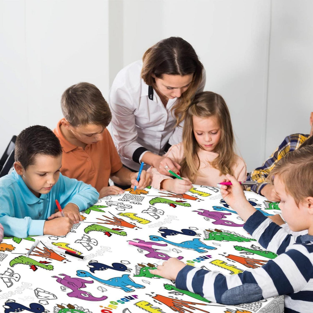 Ausmaltischdecke Dschungel – Riesige Papiertischdecke für Kinder