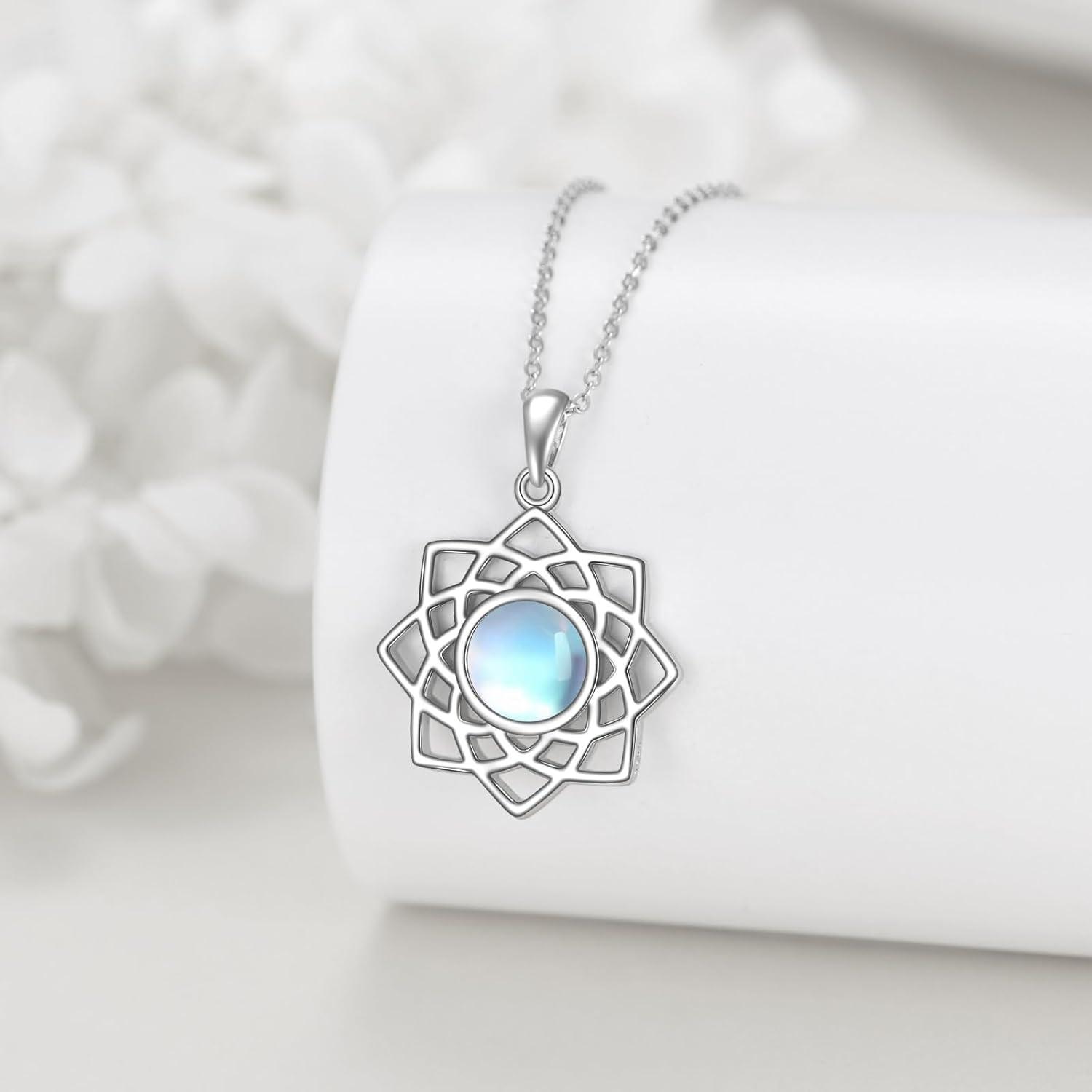 Lotus Mondstein Halskette Keltischer Knoten Anhänger925 Sterling