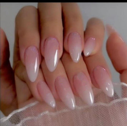 24 Stück Gradient Pink Nägel Zum Aufkleben Mittellang OvalGLOSSY
