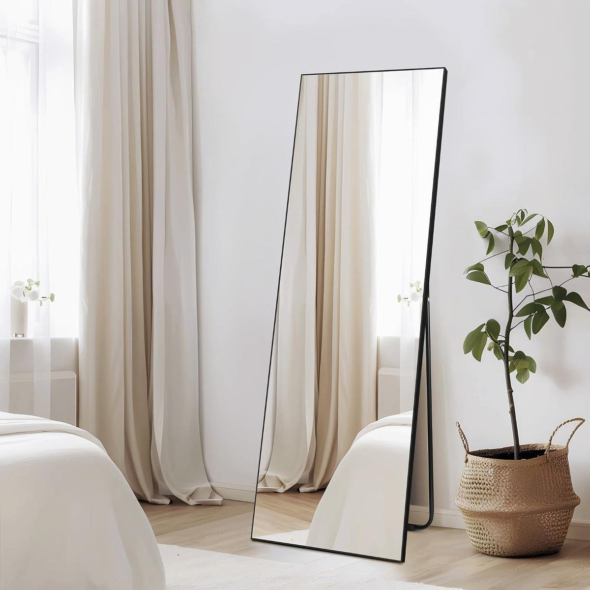 Standspiegel Schwarz 150x51cm – Gehärtetes Glas, PVC-Rahmen