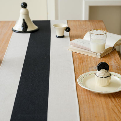 Tischläufer Schwarz 40x140cm - Modern, Wasserabweisend & Abwaschbar