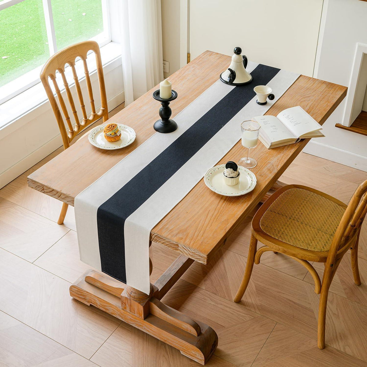 Tischläufer Schwarz 40x140cm - Modern, Wasserabweisend & Abwaschbar